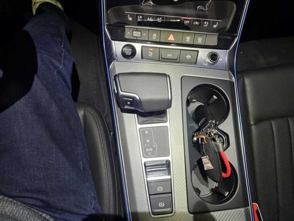 Audi A6 2021 Negro - Importación desde Corea - HF Imports Iquique - Foto 17