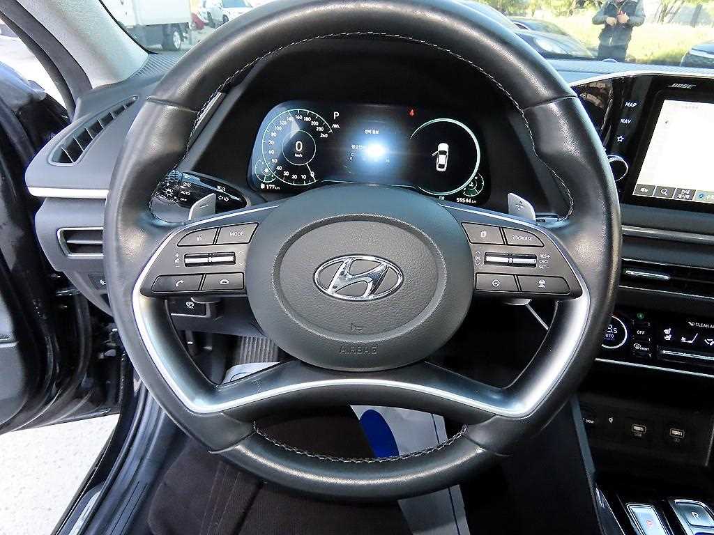 HYUNDAI Sonata - Vista 8