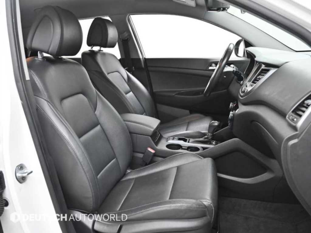 HYUNDAI Tucson - Vista 10