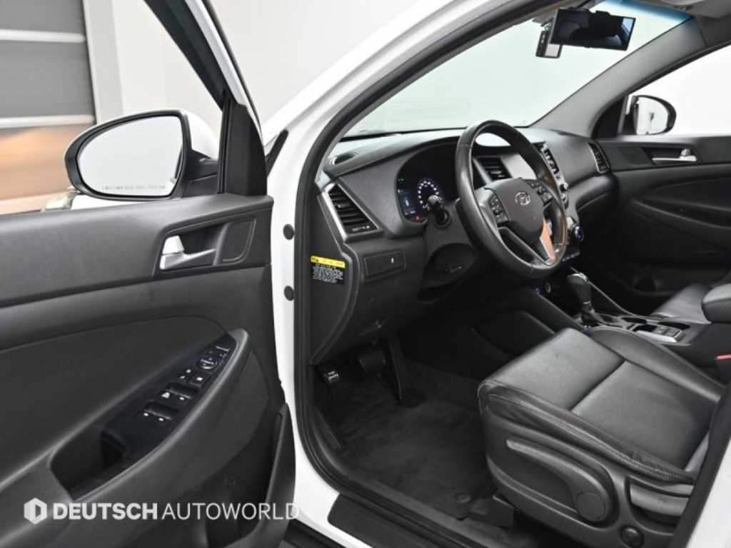 HYUNDAI Tucson - Vista 11