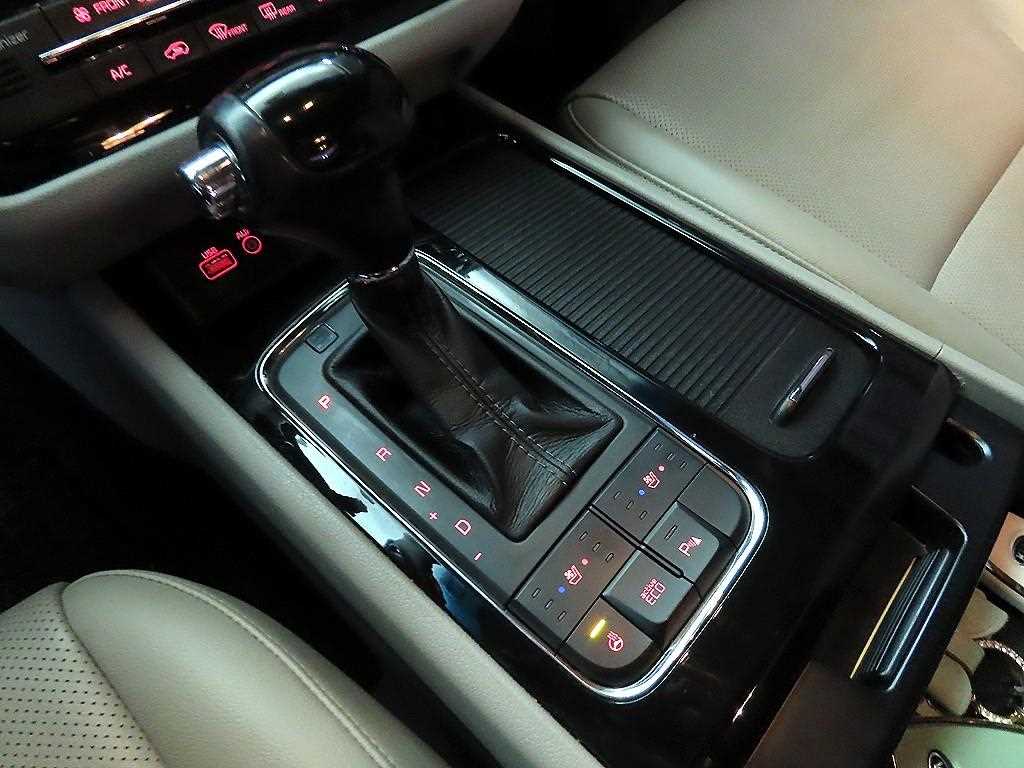 KIA Carnival 2016 Blanco - Importación desde Corea - HF Imports Iquique - Foto 13