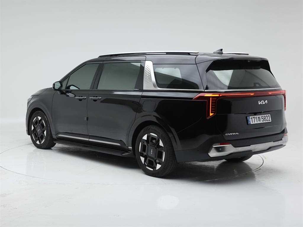 KIA Carnival - Vista 4