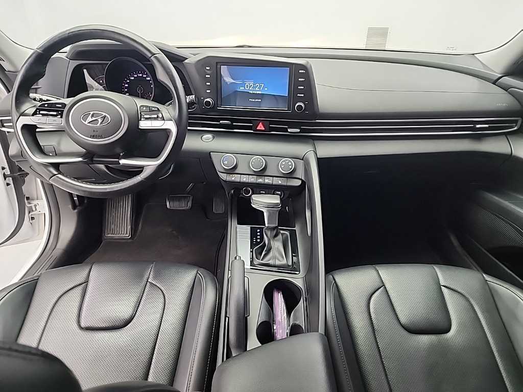 HYUNDAI Avante - Vista 7