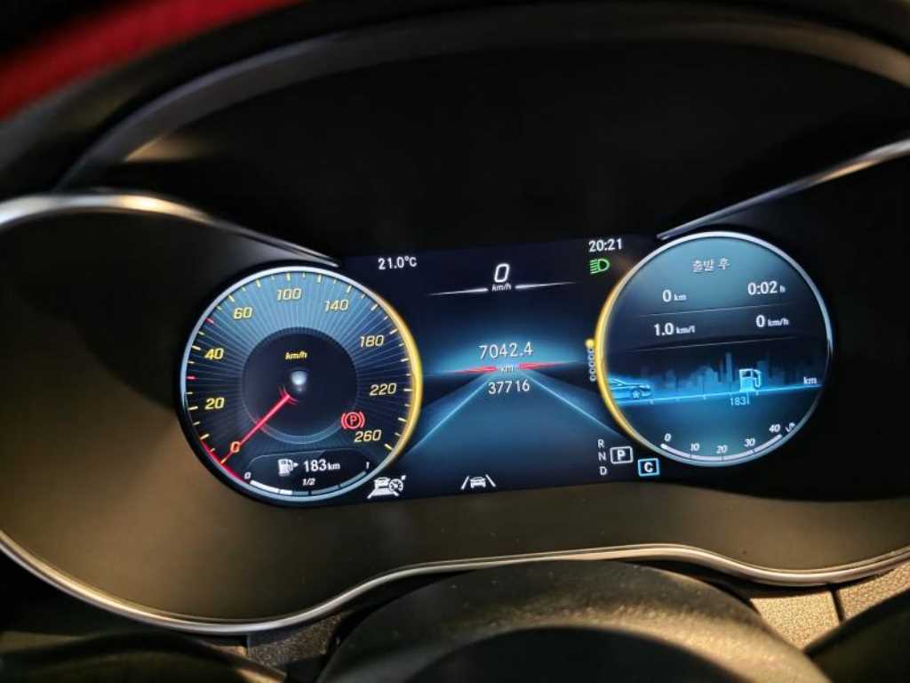 Mercedes Benz C Class - Vista 5