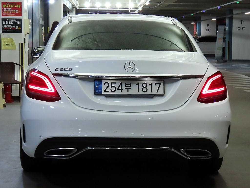 Mercedes Benz C Class - Vista 5