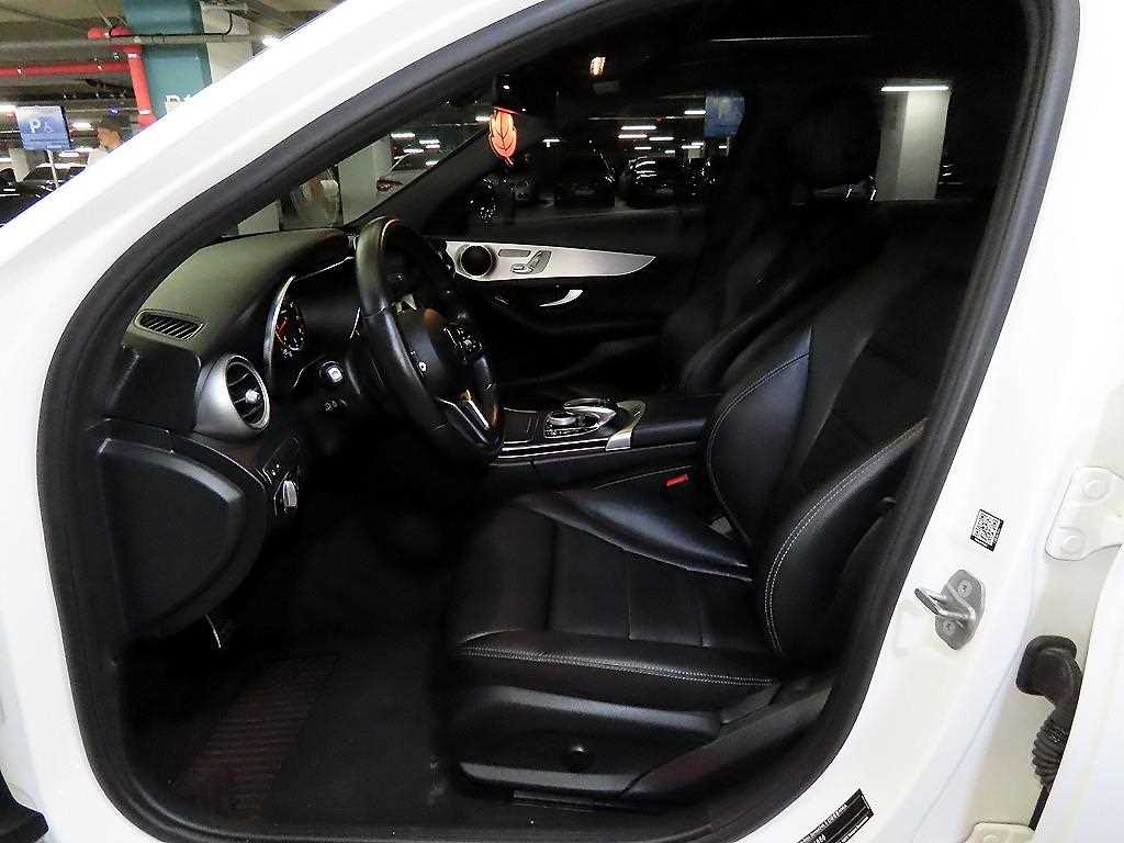 Mercedes Benz C Class - Vista 6