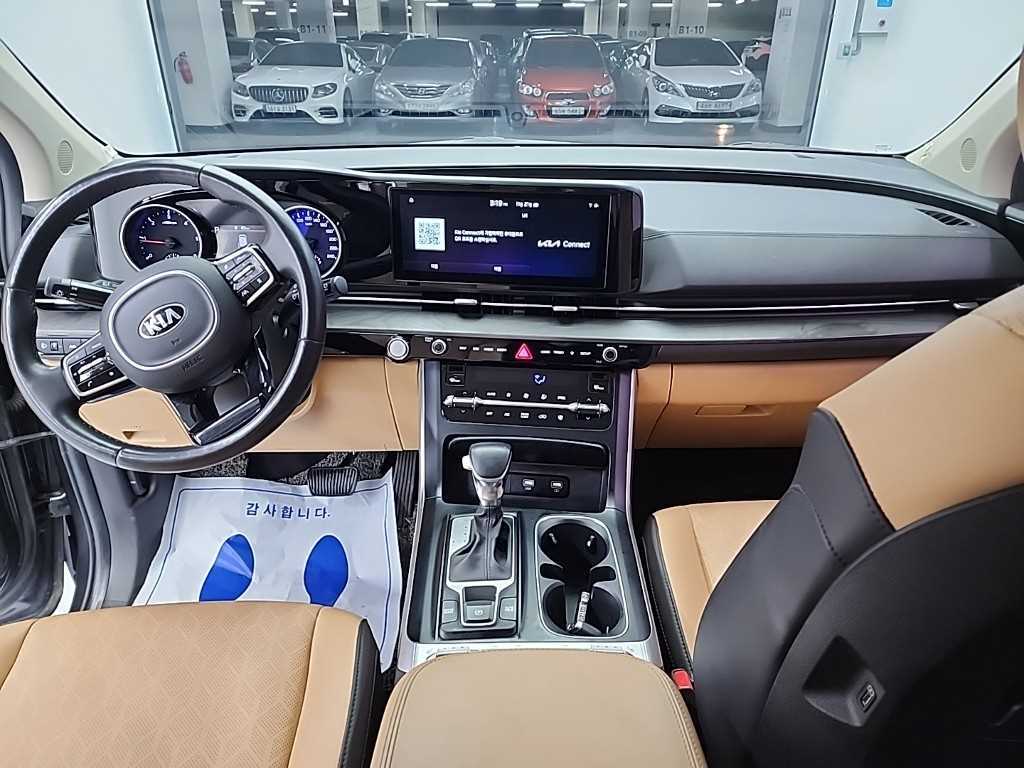 KIA Carnival - Vista 7