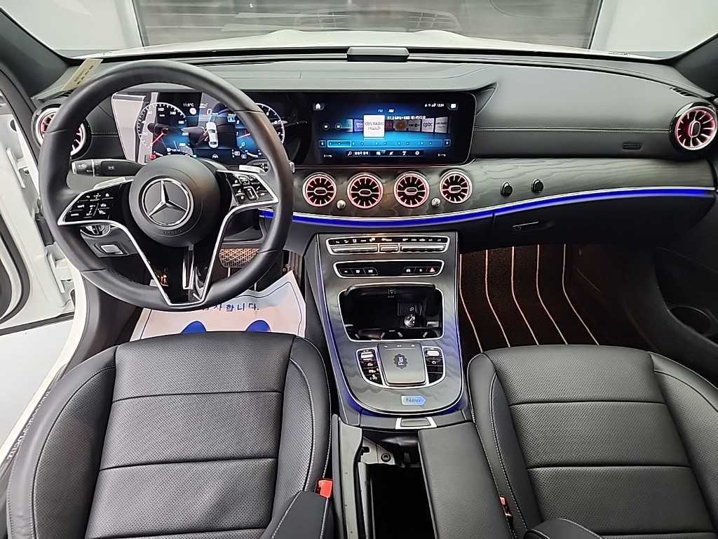 Mercedes Benz E class - Vista 7