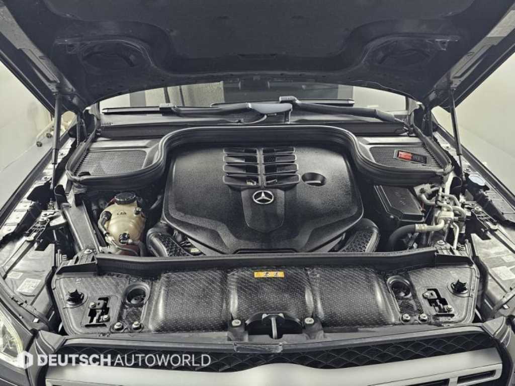 Mercedes Benz GLS Class - Vista 6