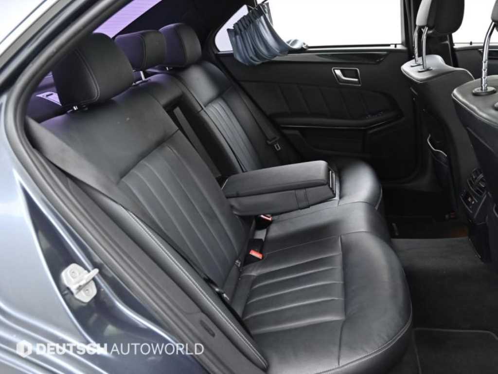 Mercedes Benz E class - Vista 12