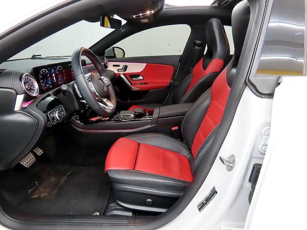 Mercedes Benz CLA Class - Vista 5