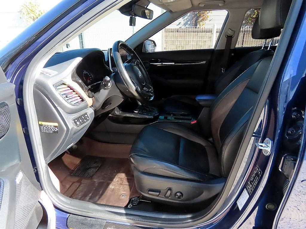 KIA Seltos - Vista 5