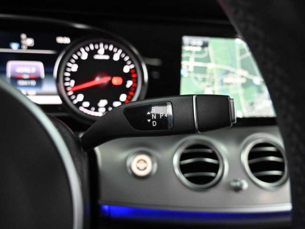 Mercedes Benz E class - Vista 9