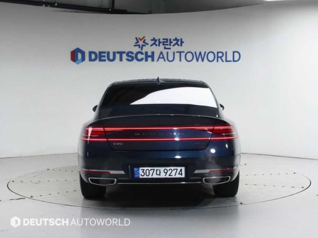 Genesis G90 - Vista 4