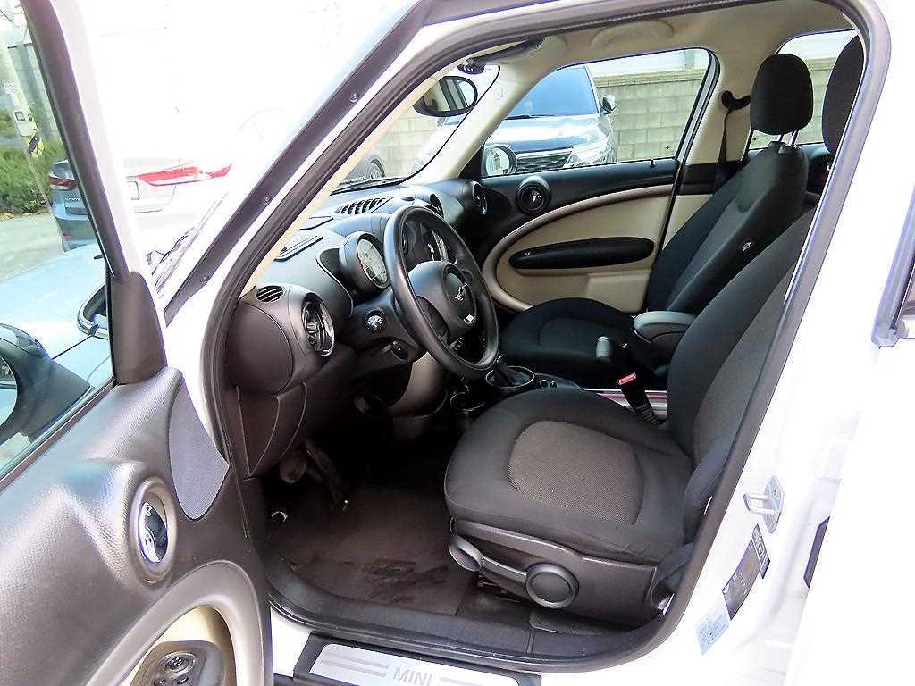 Mini Countryman - Vista 5