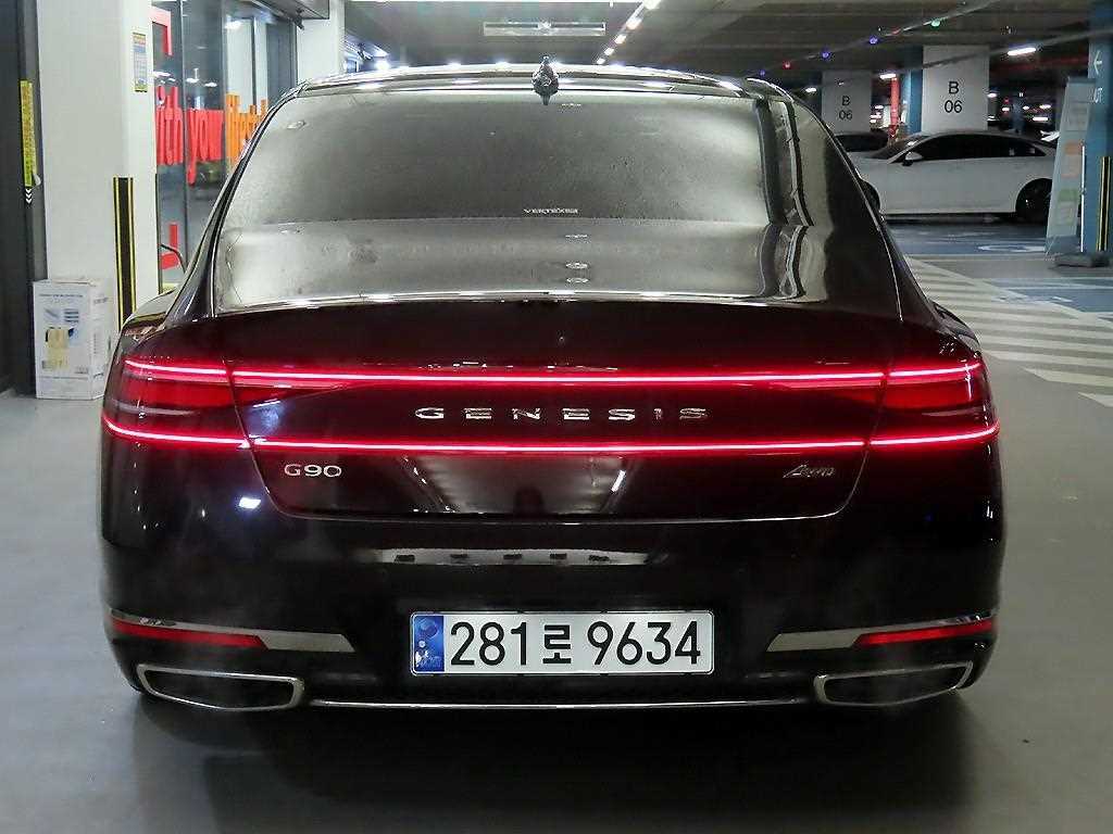 Genesis G90 - Vista 5