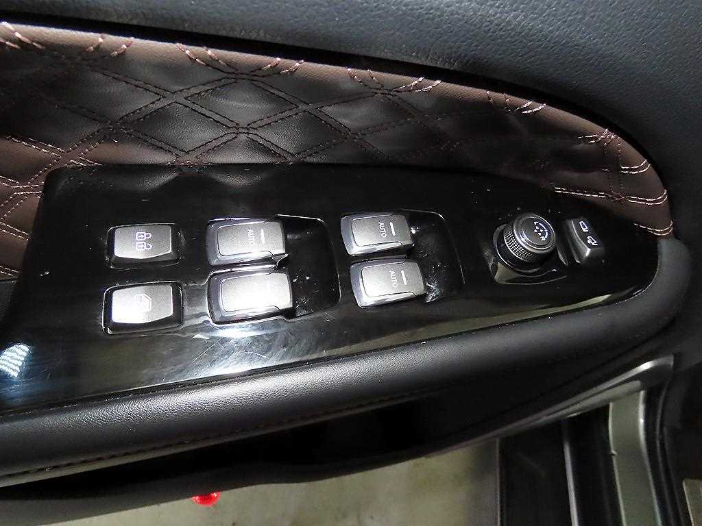 Ssangyong Rexton 2022 Gris - Importación desde Corea - HF Imports Iquique - Foto 13