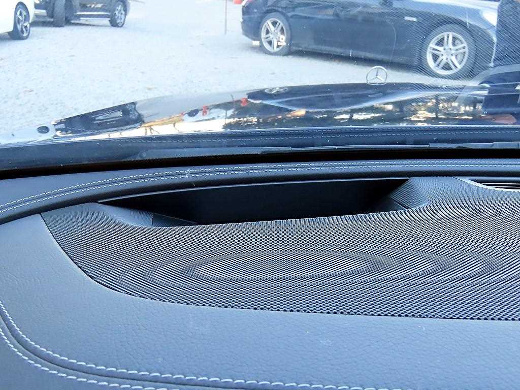 Mercedes Benz E class - Vista 10