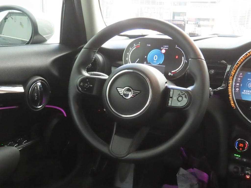 Mini Cooper 2023 Negro - Importación desde Corea - HF Imports Iquique - Foto 18