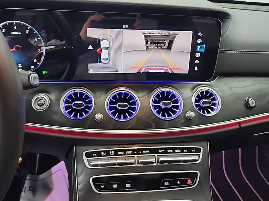 Mercedes Benz E class - Vista 10