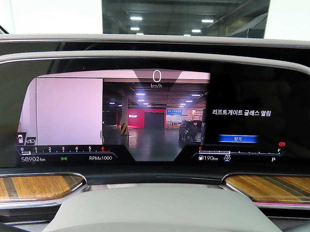 Cadillac Escalade - Vista 10