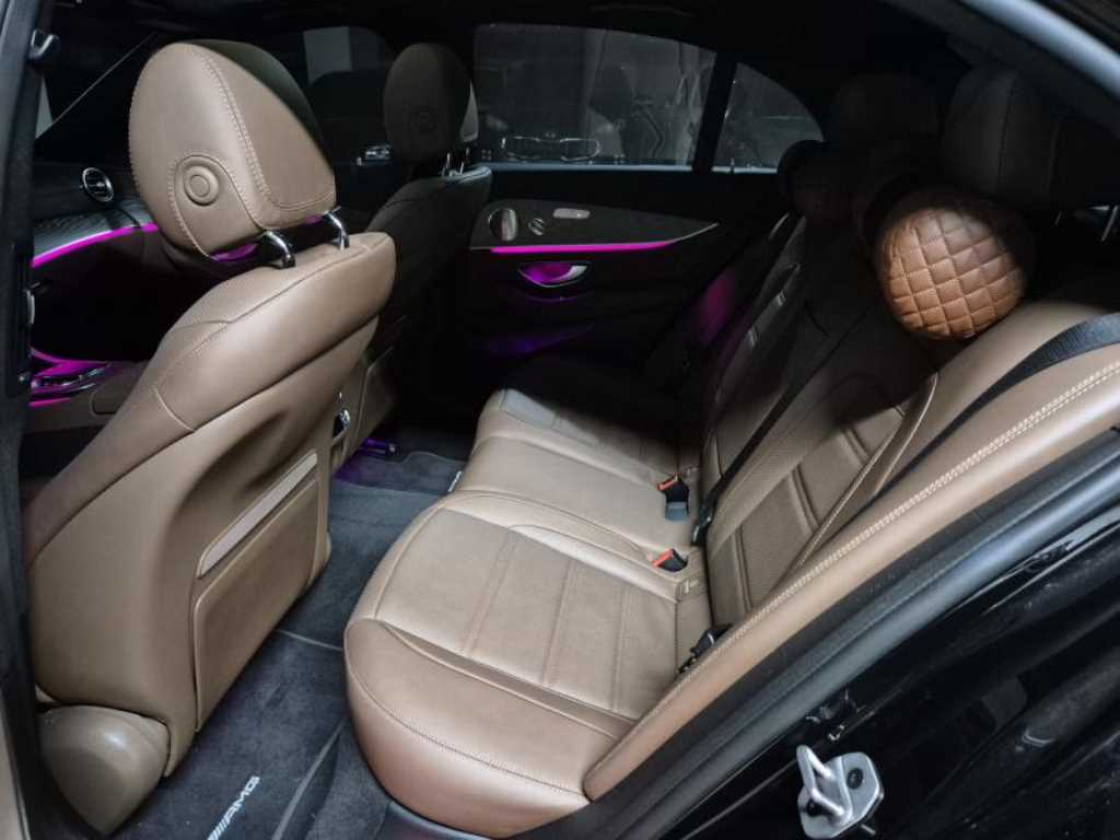 Mercedes Benz E class - Vista 7