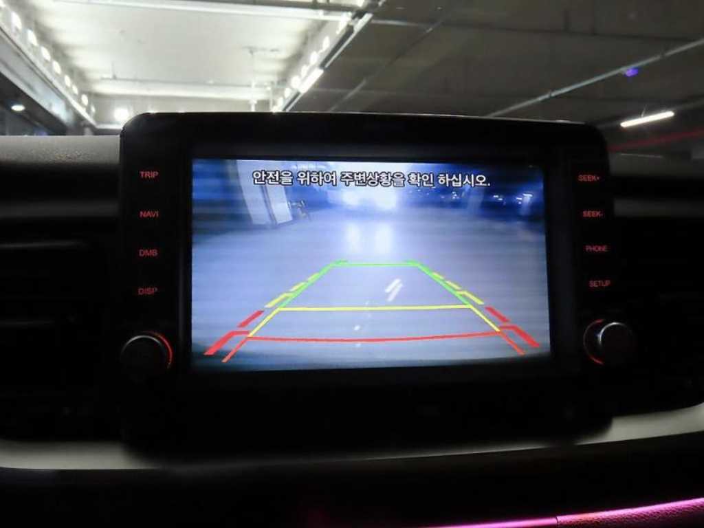 KIA Stonic 2018 Blanco - Importación desde Corea - HF Imports Iquique - Foto 14