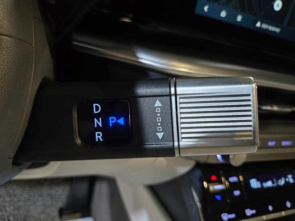 HYUNDAI Grandeur - Vista 12