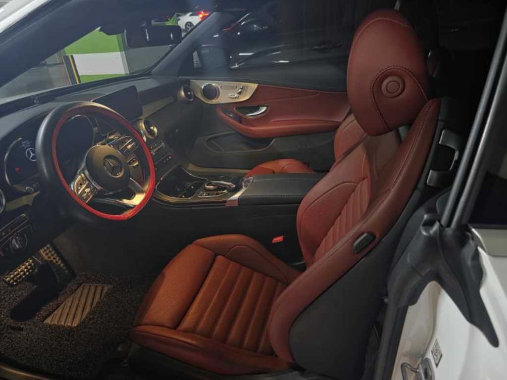 Mercedes Benz C Class - Vista 4