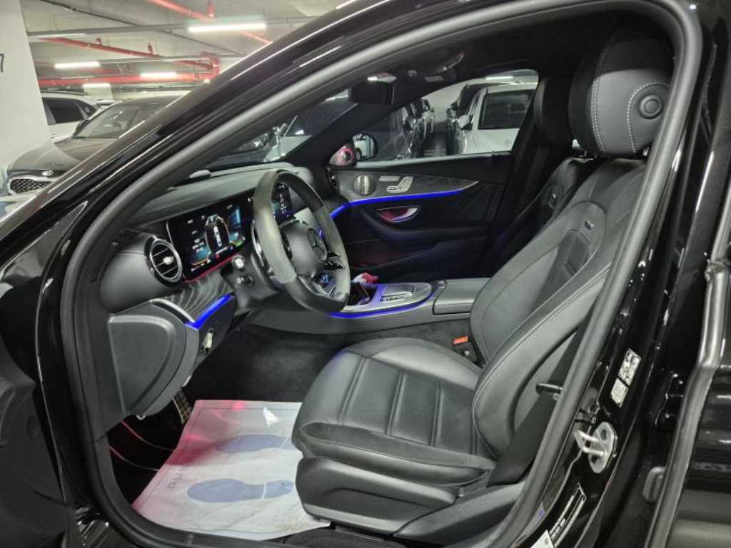 Mercedes Benz E class - Vista 10