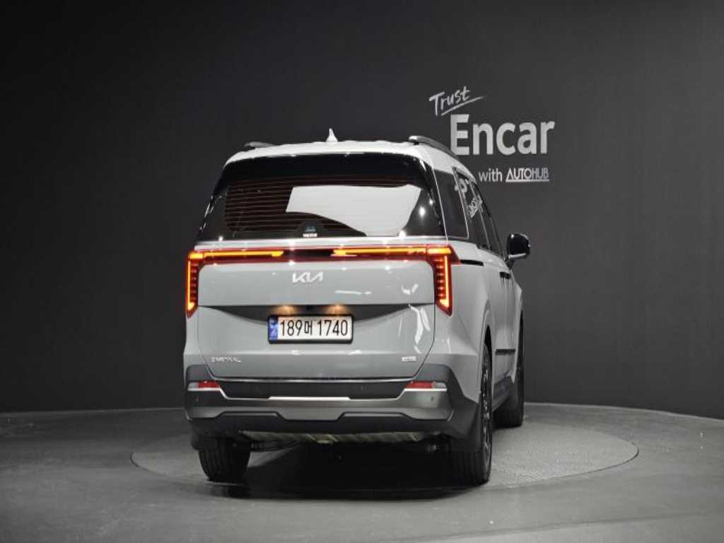 KIA Carnival - Vista 4