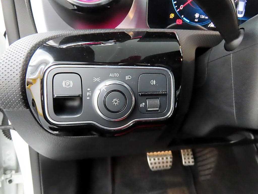 Mercedes Benz CLA Class - Vista 12