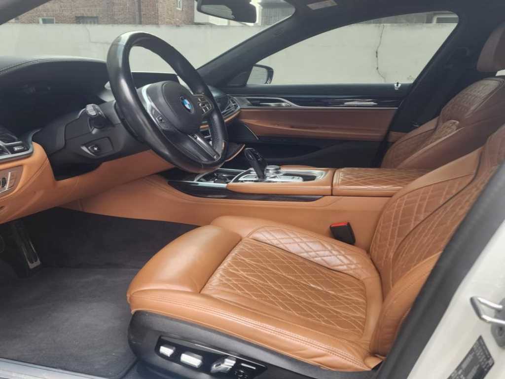 BMW 7 Series - Vista 6