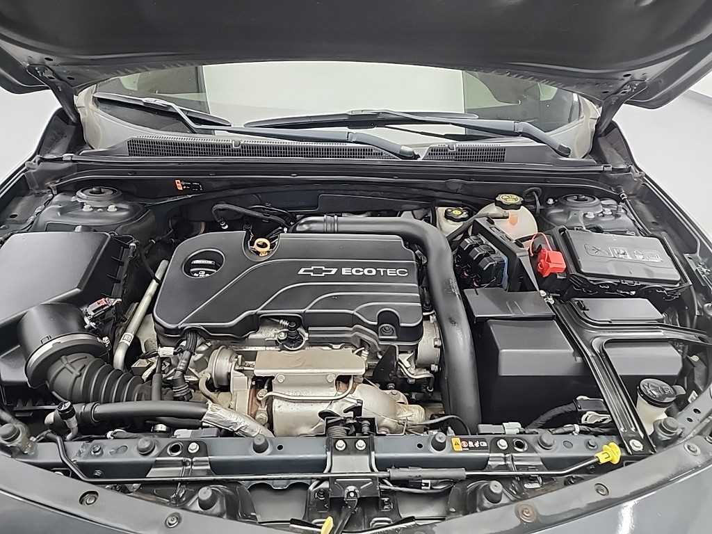 Chevrolet Malibu - Vista 5