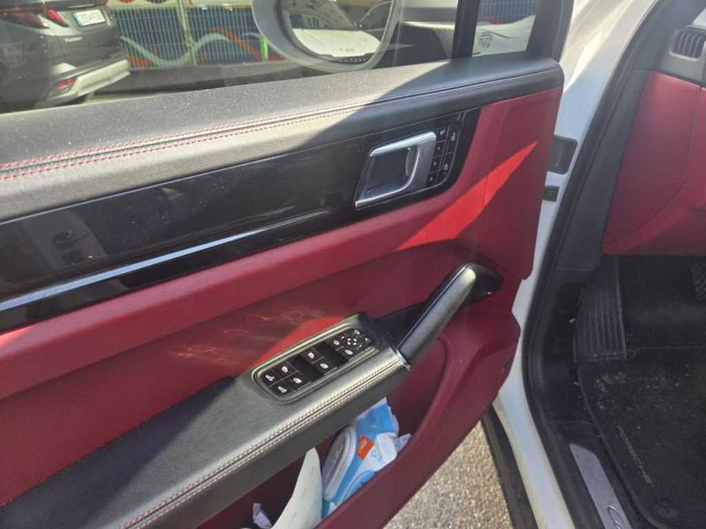 Porsche Cayenne - Vista 9