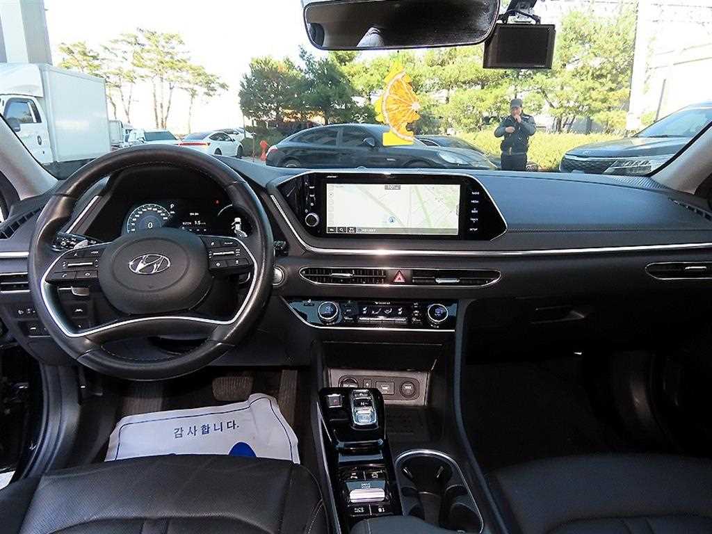 HYUNDAI Sonata - Vista 7