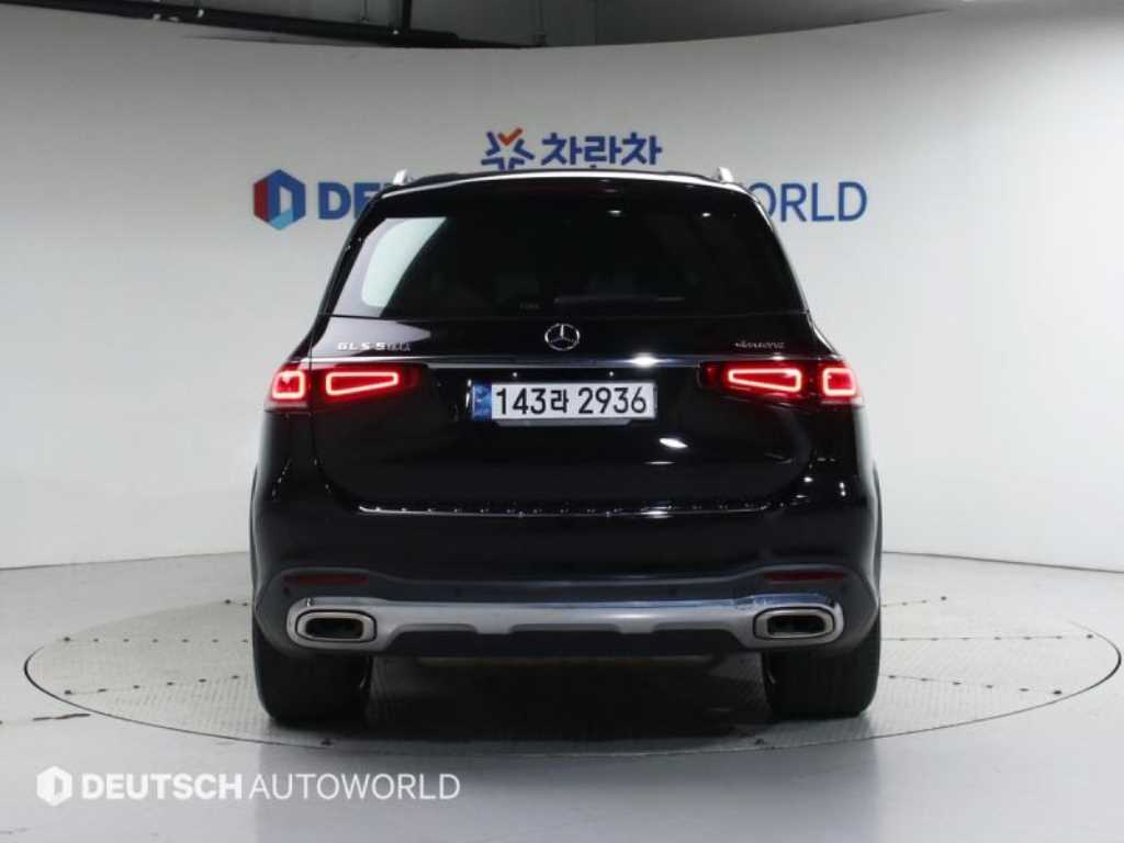 Mercedes Benz GLS Class - Vista 4