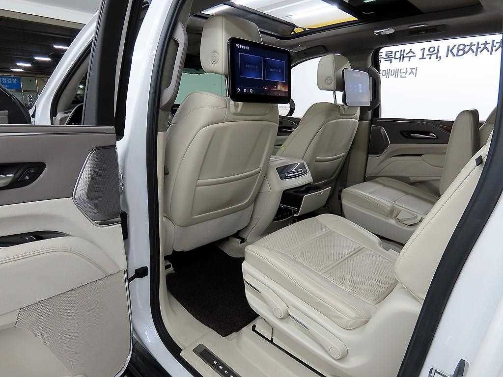 Cadillac Escalade 2022 - Importación desde Corea - HF Imports Iquique - Foto 16