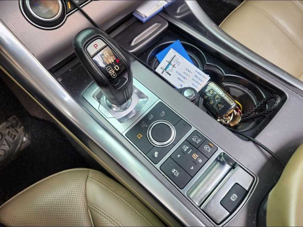 Land Rover Range Rover Sports - Vista 11