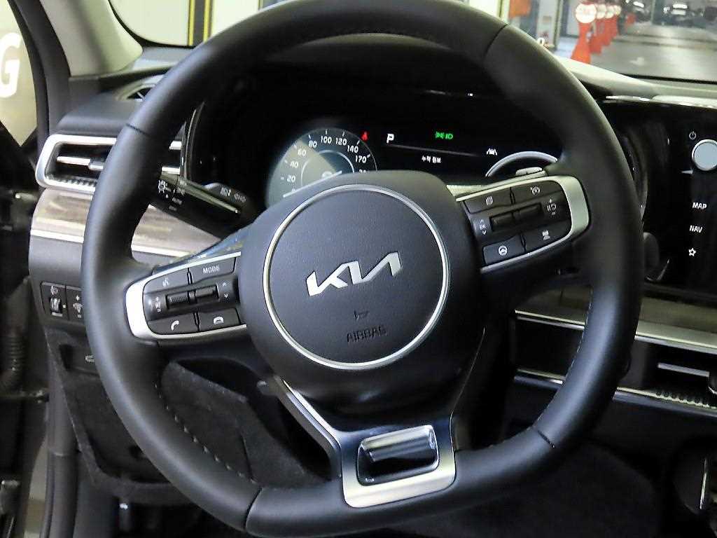 KIA K5 - Vista 8