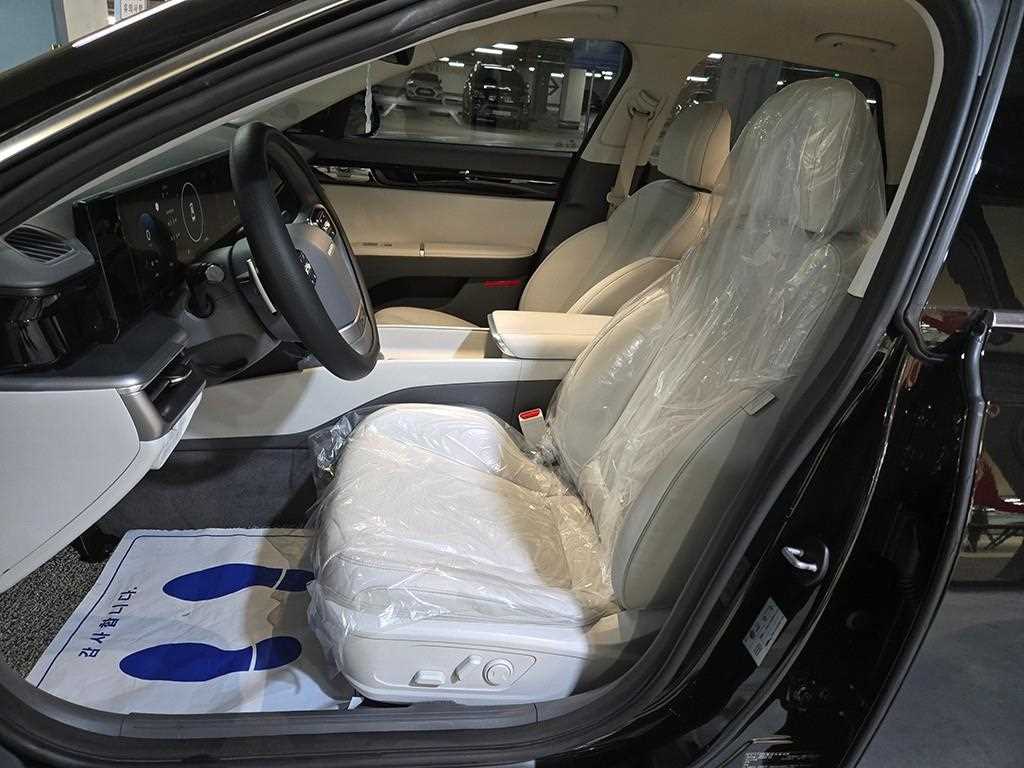 HYUNDAI Grandeur - Vista 7