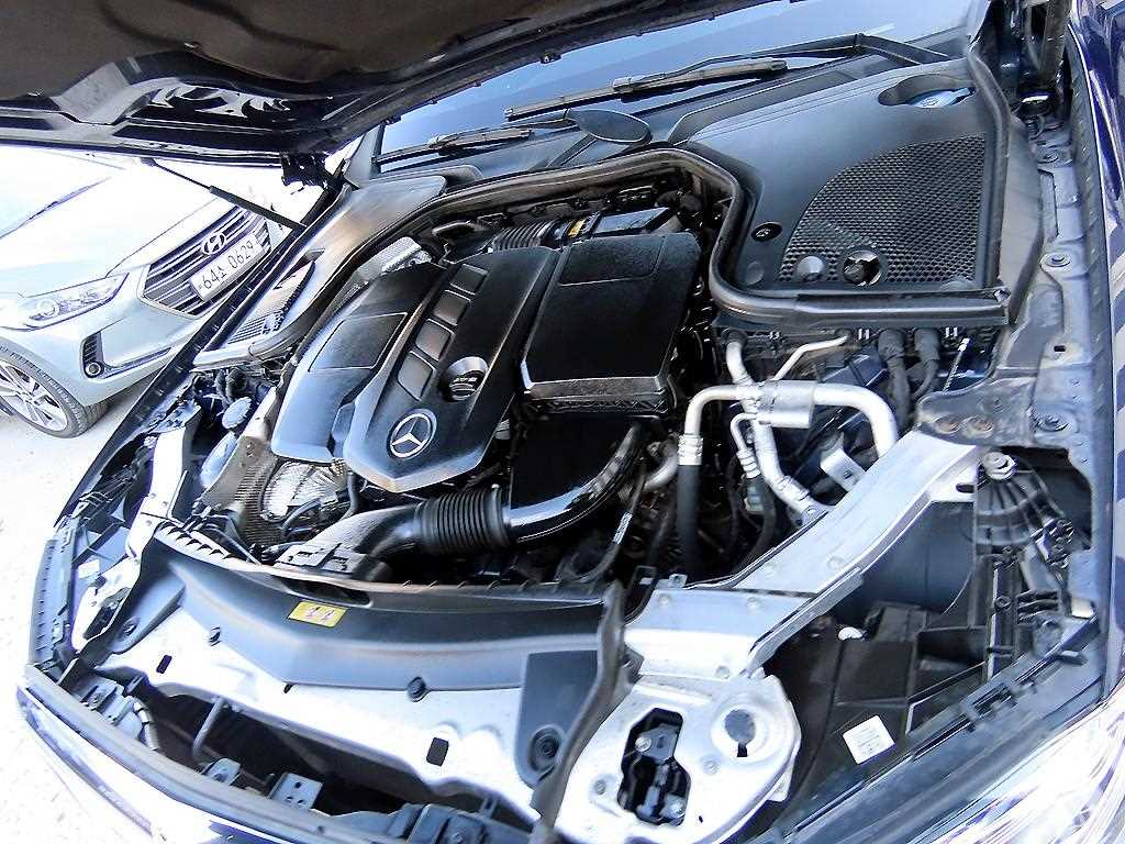 Mercedes Benz E class 2018 Azul - Importación desde Corea - HF Imports Iquique - Foto 19