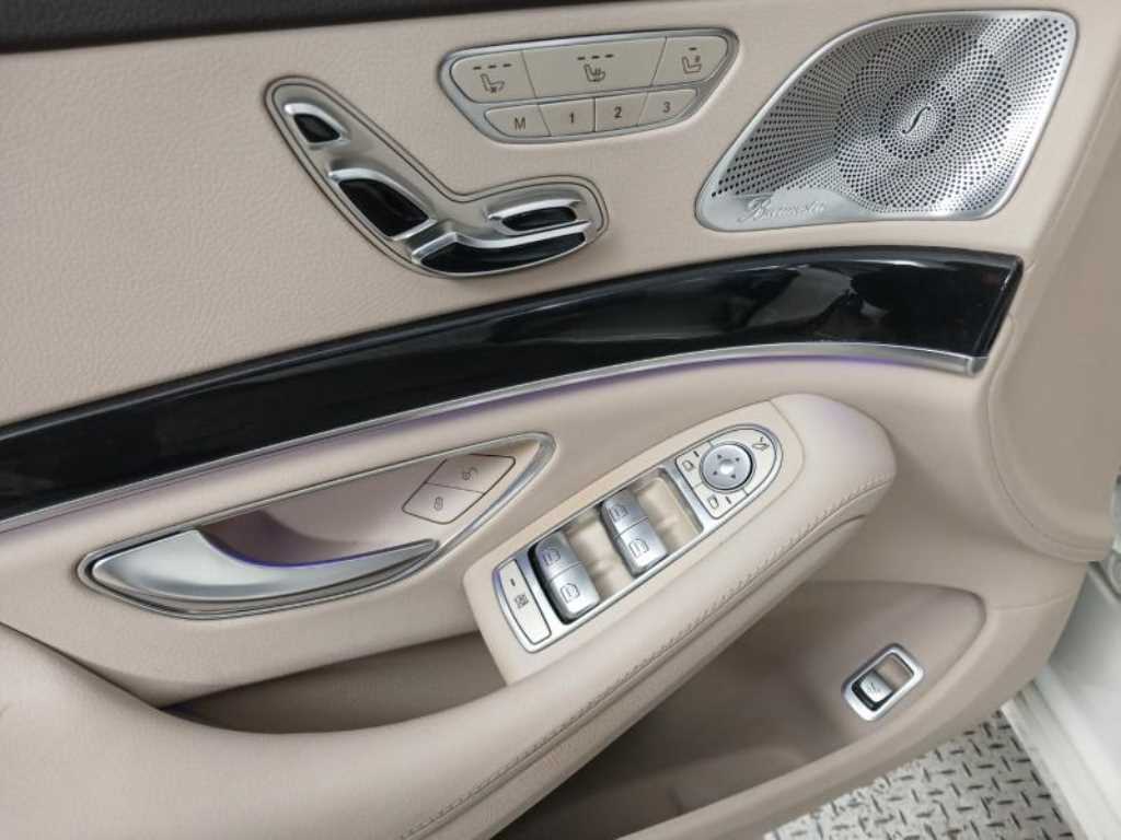 Mercedes Benz S Class - Vista 9