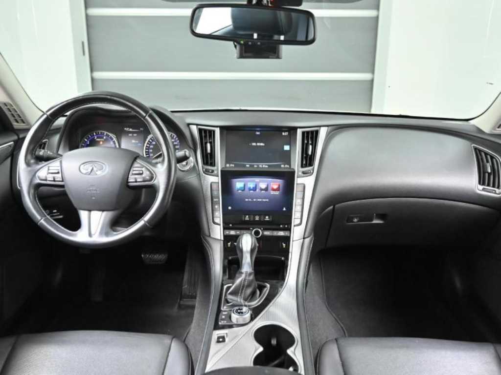 Infiniti Q - Vista 7