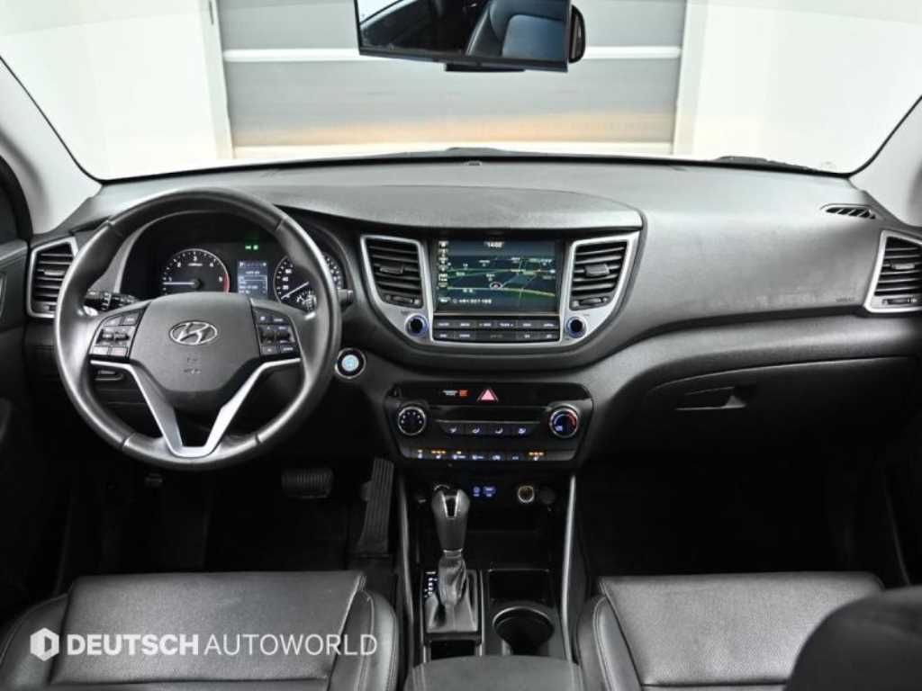 HYUNDAI Tucson - Vista 7