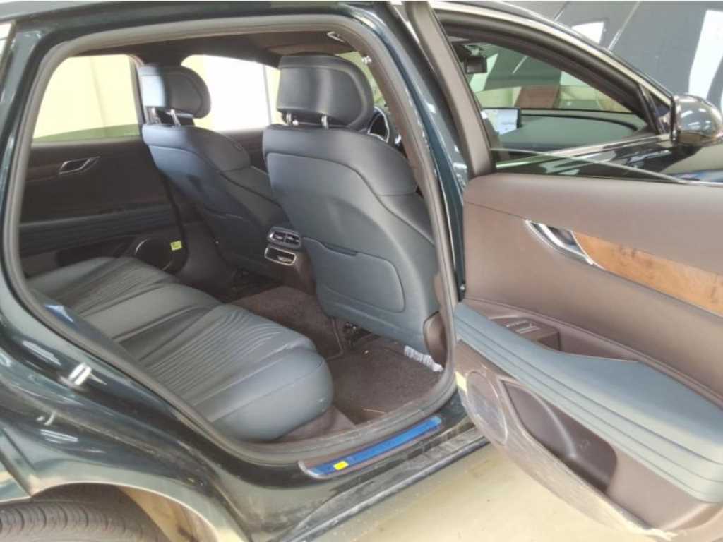 Genesis G80 - Vista 6