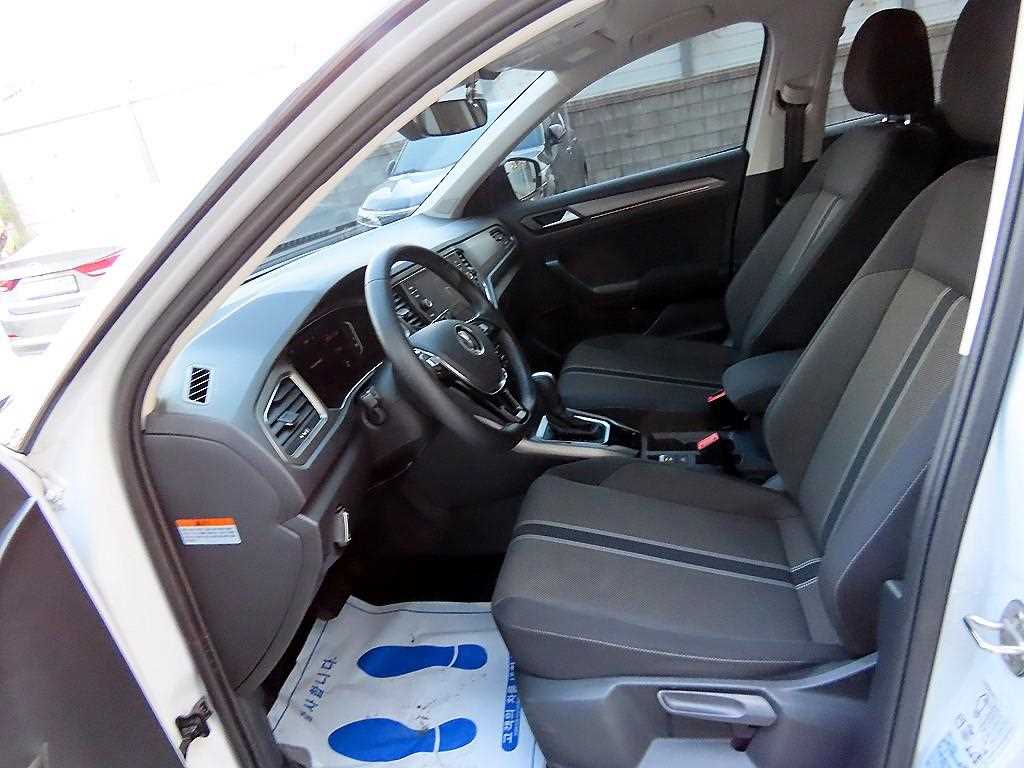 Volkswagen T-Roc - Vista 5