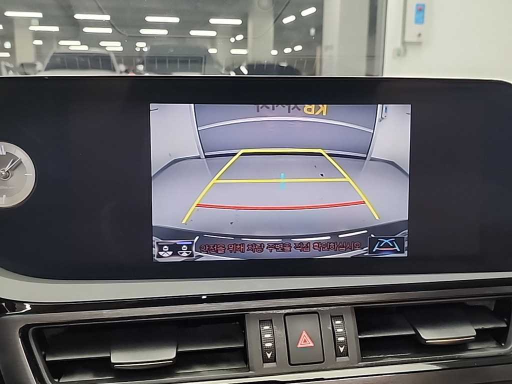 Lexus ES 2022 Gris - Importación desde Corea - HF Imports Iquique - Foto 16