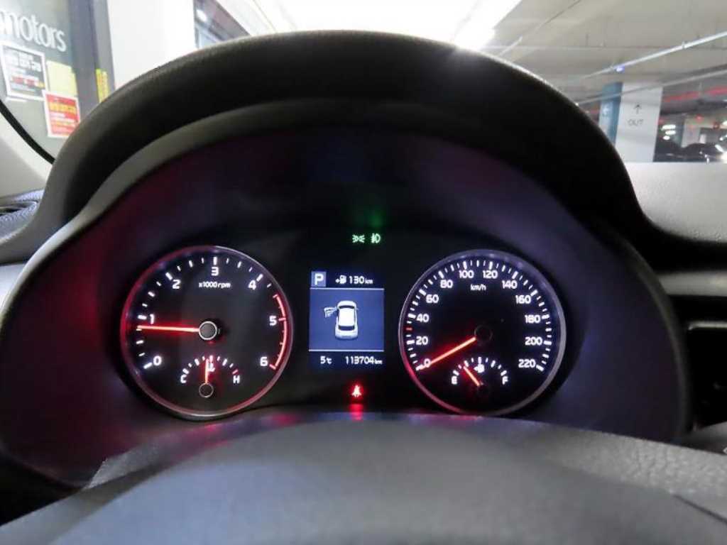 KIA Stonic - Vista 9