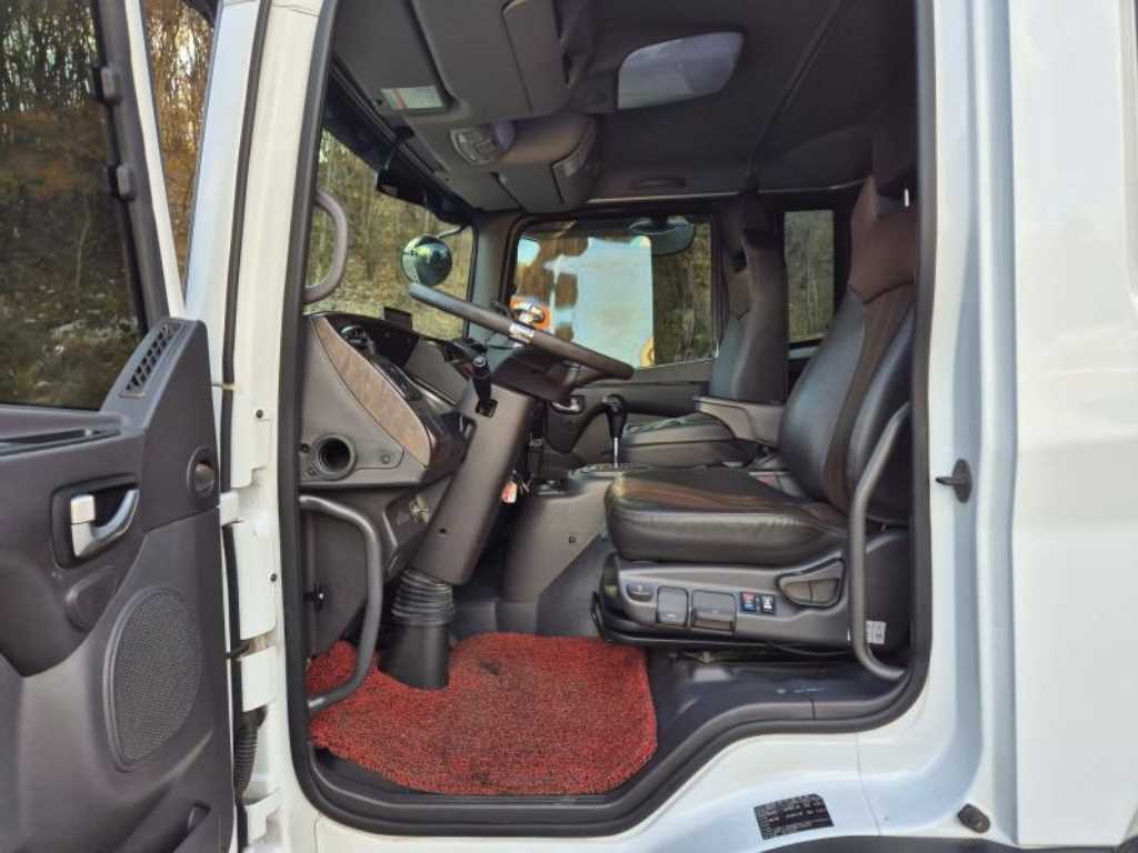 medium and large cargo truck 2021 Blanco - Importación desde Corea - HF Imports Iquique - Foto 13